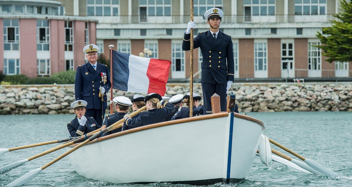 CV Eric Pagès prend ses fonctions à l&rsquo;Ecole Navale