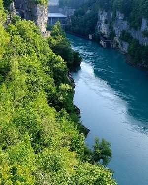 Hydrolien fluvial : HydroQuest, CNR, CMN et l’ADEME signent leur engagement pour la ferme pilote dans le Rhône