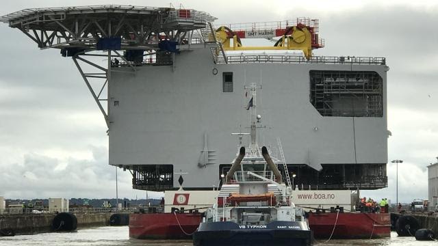 STX : la sous-station d’Arkona rejoint le bassin de Penhoët à Saint-Nazaire