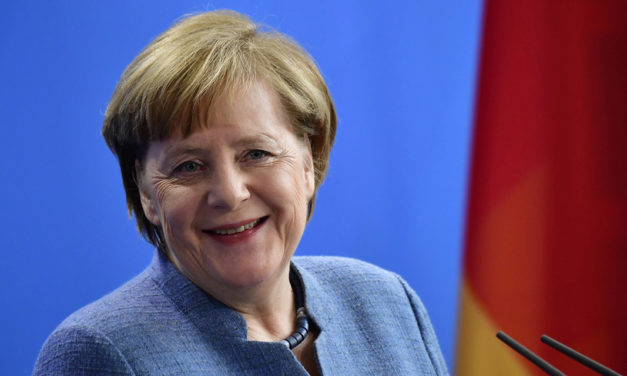 Les membres du SPD disent oui à Merkel