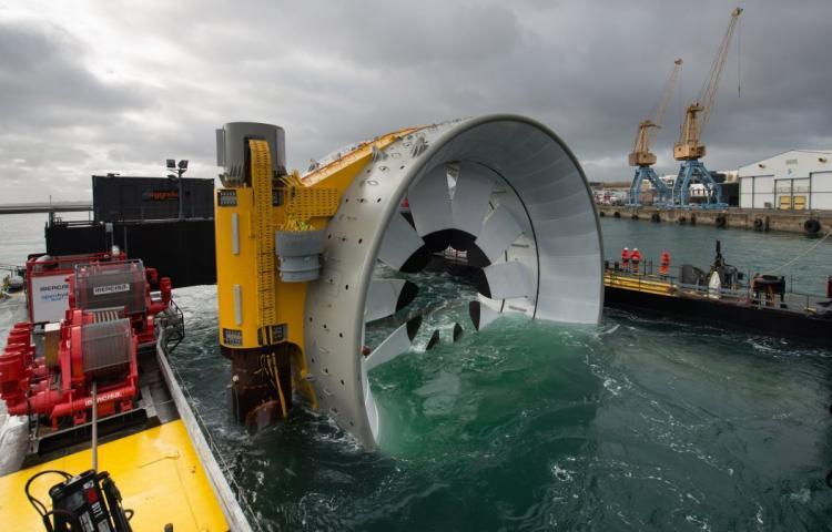 L’hydrolienne d’OpenHydro et sa barge Triskel pourront être vendues prochainement