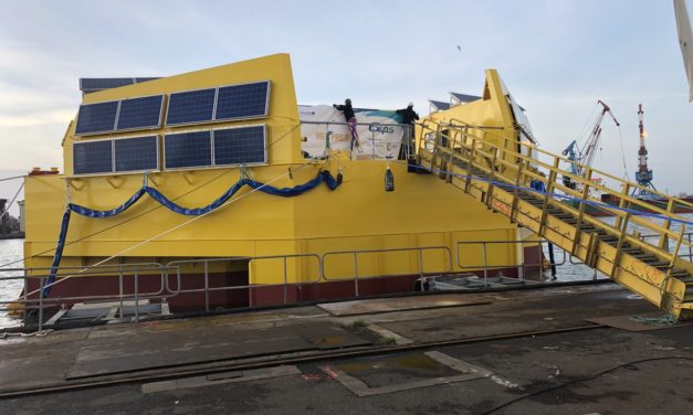 Inauguration du proto houlomoteur IHES avant son départ pour SEM-REV