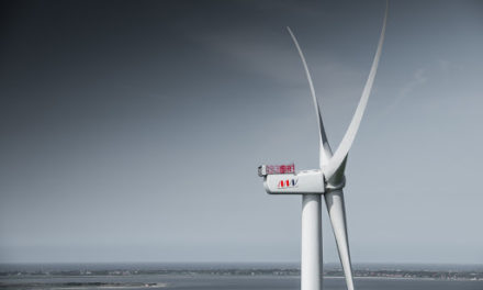 Thialf a installé la première turbine éolienne flottante V174-9,5 MW à Arcadis Ost 1