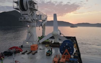 SIMEC – Bombora : La turbine AR500 installée et développement d’une éolienne flottante/houlomotrice