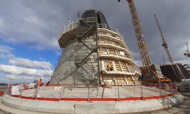 Sur le quai d’Haropa au Havre, les fondations de Fécamp