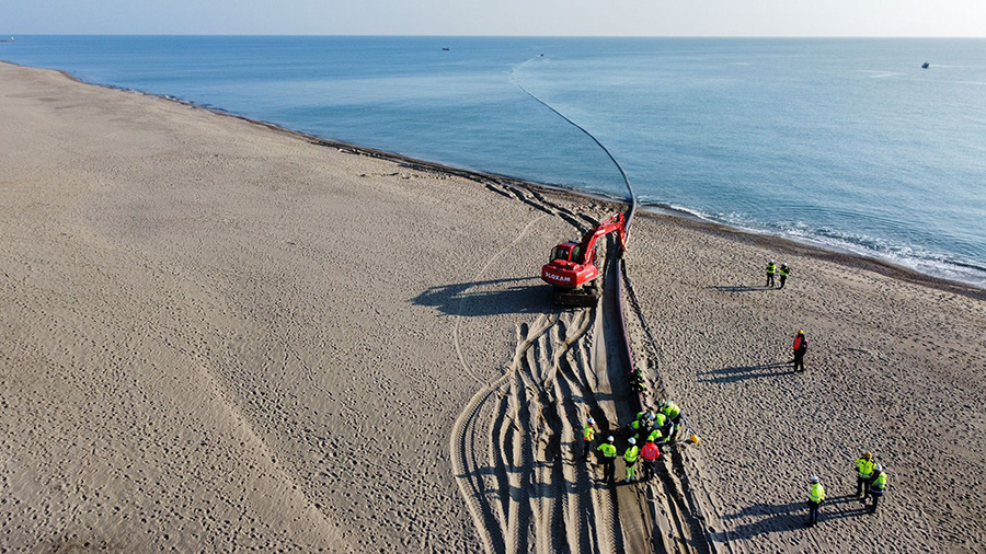 Début des travaux des premières éoliennes flottantes de France