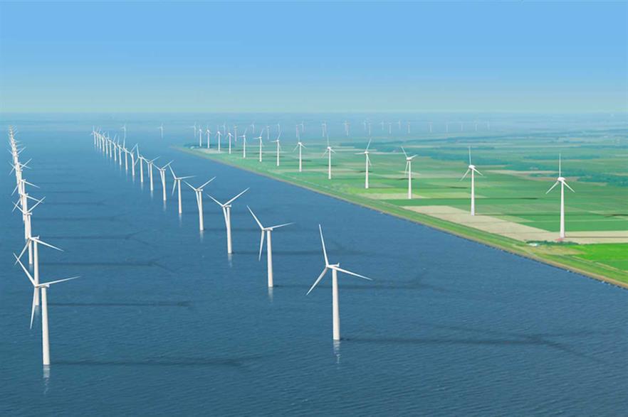 Pose de la première éolienne pour le plus grand parc éolien en eaux douces intérieures du monde