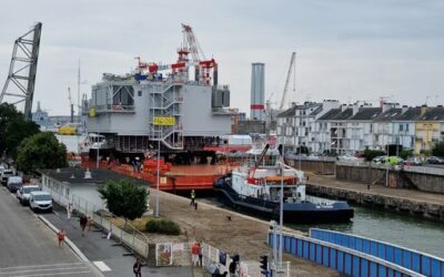 La sous-station T34 de Fécamp a quitté le port de Saint-Nazaire