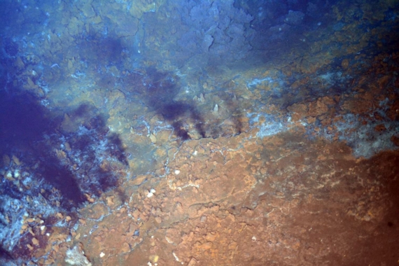 Fonds marins : Des amas sulfurés seraient actifs dans d&rsquo;anciennes sources hydrothermales