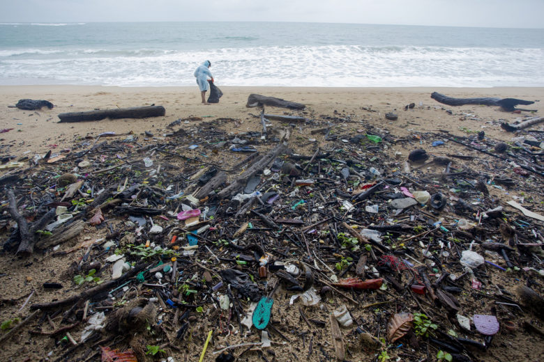 Pollution plastique : ouverture des négociations pour un instrument international juridiquement contraignant