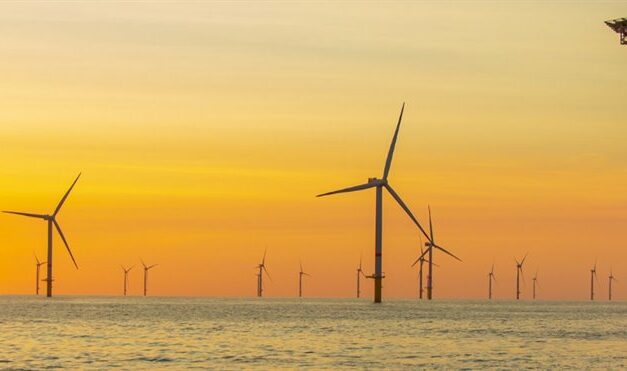 TNO mise sur le mix l’éolien offshore et le solaire flottant pour réduire les coûts de l’hydrogène vert