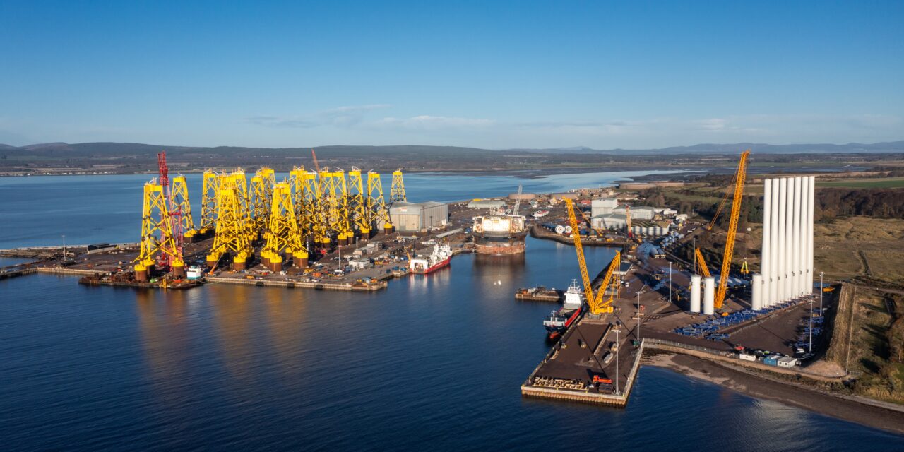 Première coupe d’acier de la sous-station de Moray West