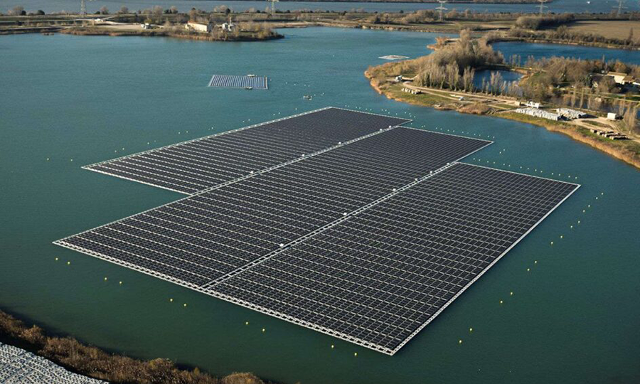 Q Energy a débuté la construction du plus grand parc solaire flottant d’Europe