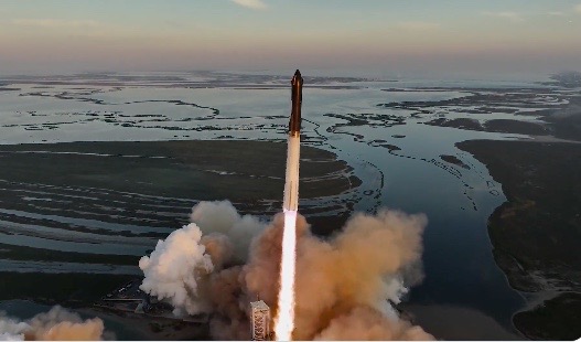 Espace : SpaceX a fait décoller Starship et les deux étages se sont séparés avec succès