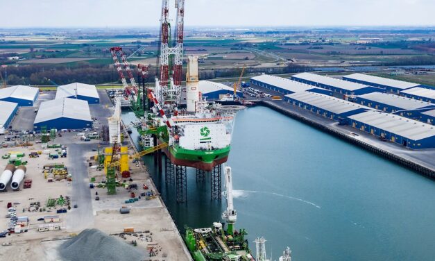 Connexion d’ABB pour favoriser la décarbonation de la flotte de DEME dans le port de Vlissingen |
