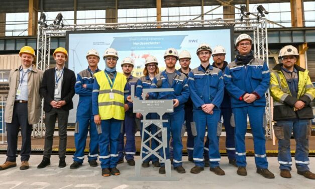 Chantiers de l’Atlantique, première découpe de la sous-station électrique Nordseecluster NC 2 de RWE