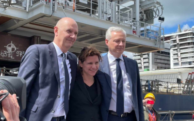 La sous-station électrique du parc Eoliennes en mer Iles d’Yeu et de Noirmoutier attend Pionneering Spirit