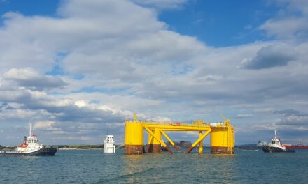 Projet éolien flottant EFGL : le 1er flotteur a été mis à l’eau