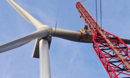 EFGL – Première éolienne flottante assemblée à Port-La Nouvelle