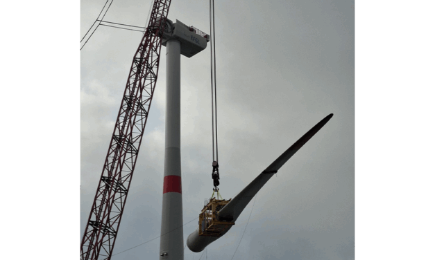 EFGL : la première pale de la nacelle Vestas de 10 MW est en cours d’assemblage