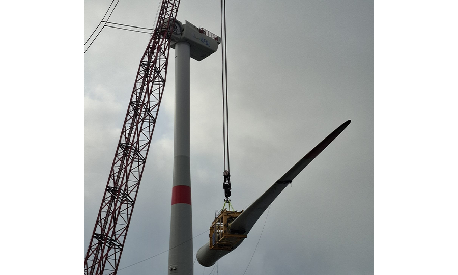 EFGL : la première pale de la nacelle Vestas de 10 MW est en cours d’assemblage