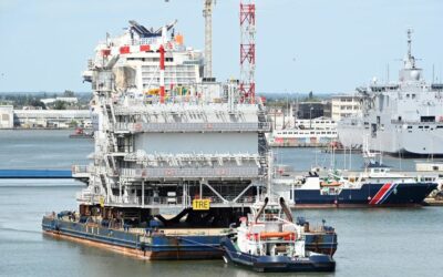 Dieppe Le Tréport : La partie supérieure de la sous-station offshore est arrivée au Havre