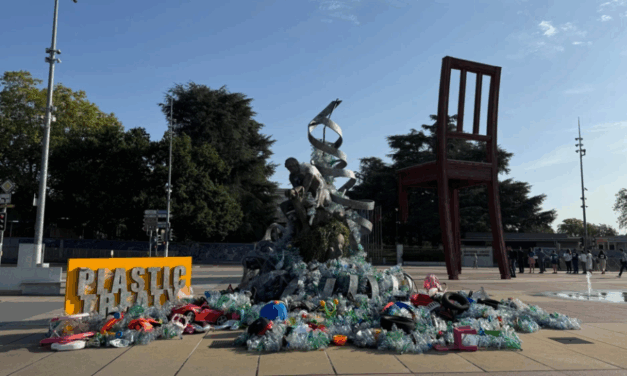 Les nations ambitieuses restent fermes et rejettent un traité sur les plastiques affaibli, soutenu par les pétro-États