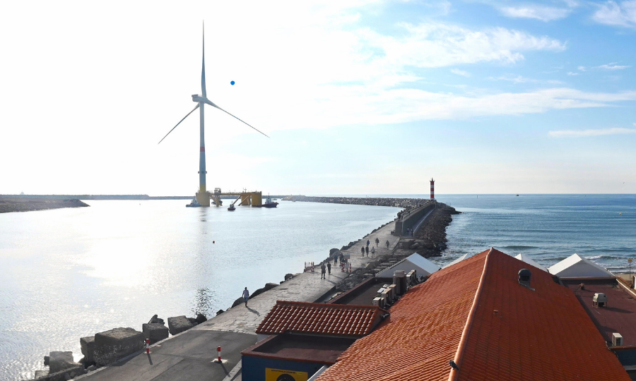 Eoliennes flottantes du golfe du Lion a installé les trois flotteurs