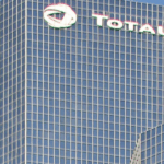 TotalEnergies, coupable de « pratiques commerciales trompeuses » dans une campagne de communication publié en 2021