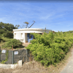Victime de l’érosion côtière, l’ancien institut hélio-marin des Landes est en cours de destruction.