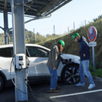 La base de maintenance du parc éolien en mer de Saint Brieuc produit aussi de l’énergie solaire