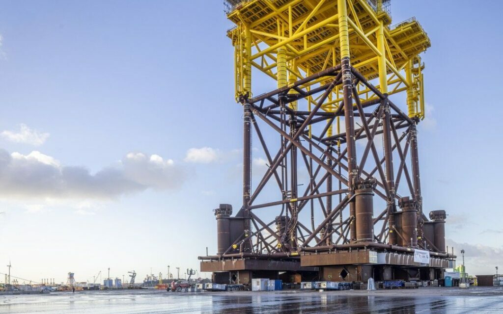 Windanker : La sous-station Jasmund a pris la mer pour son installation