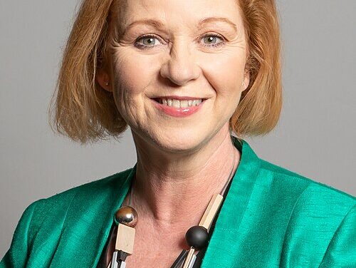 La députée Judith Cummins, ancienne Secrétaire d&rsquo;état à l&rsquo;énergie, interpelle Ed Miliband – 2