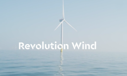 Orsted obtient gain de cause et peut reprendre le projet Revolution Wind interrompu par Trump
