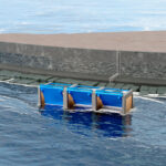 Dikwe est accroché à sa digue Carnot-Le Portel, à Boulogne-sur-Mer