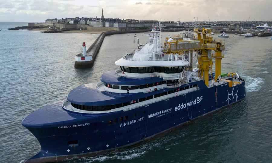 Une première : le SOW Goelo Enabler passe sous le pavillon français