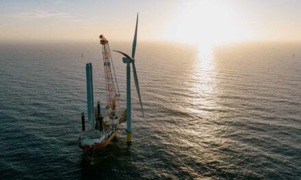 Le parc éolien offshore Thor installe des mâts en acier à faible empreinte carbone et des pales recyclables