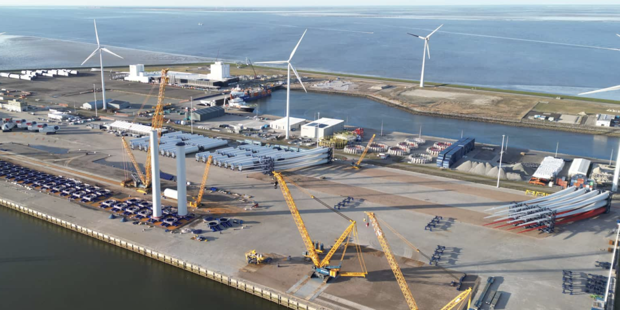 Le quai modernisé du port d&rsquo;Eemshaven permet de gérer deux projets éoliens offshore simultanément