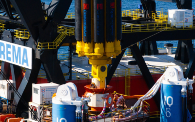 Cranemaster et Heerema Marine Contractors ont développé le plus grand compensateur de houle passif (PHC)