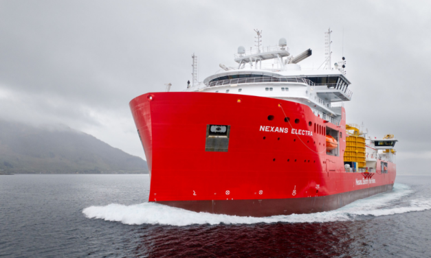 Nexans célèbre la remise officielle du navire câblier CLV Nexans Electra