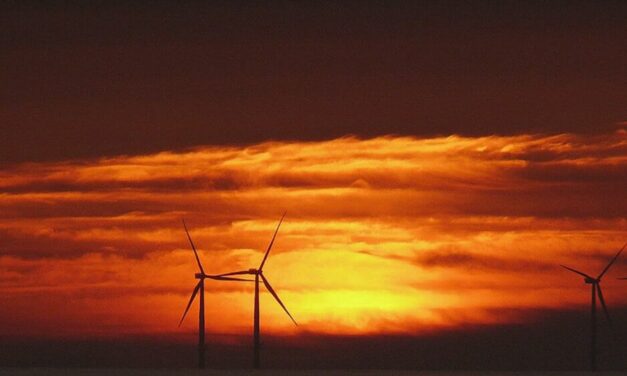 OWC et APEM Group s&rsquo;associent pour le démantèlement des parcs éoliens offshore au Royaume-Uni