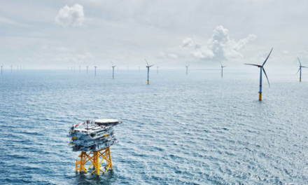 Centres de données et parcs éoliens en mer : utiliser l&rsquo;énergie offshore pendant les périodes de réduction de production.