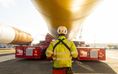 Mammoet réalise le premier transport électrique au monde d’un monopieu en conditions réelles