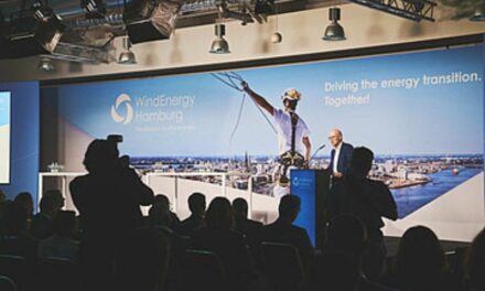 « Le transfert de connaissances et le partage d&rsquo;informations sont au cœur de l&rsquo;édition 2026 »  Andreas Arnheim, directeur de WindEnergy Hamburg – 3